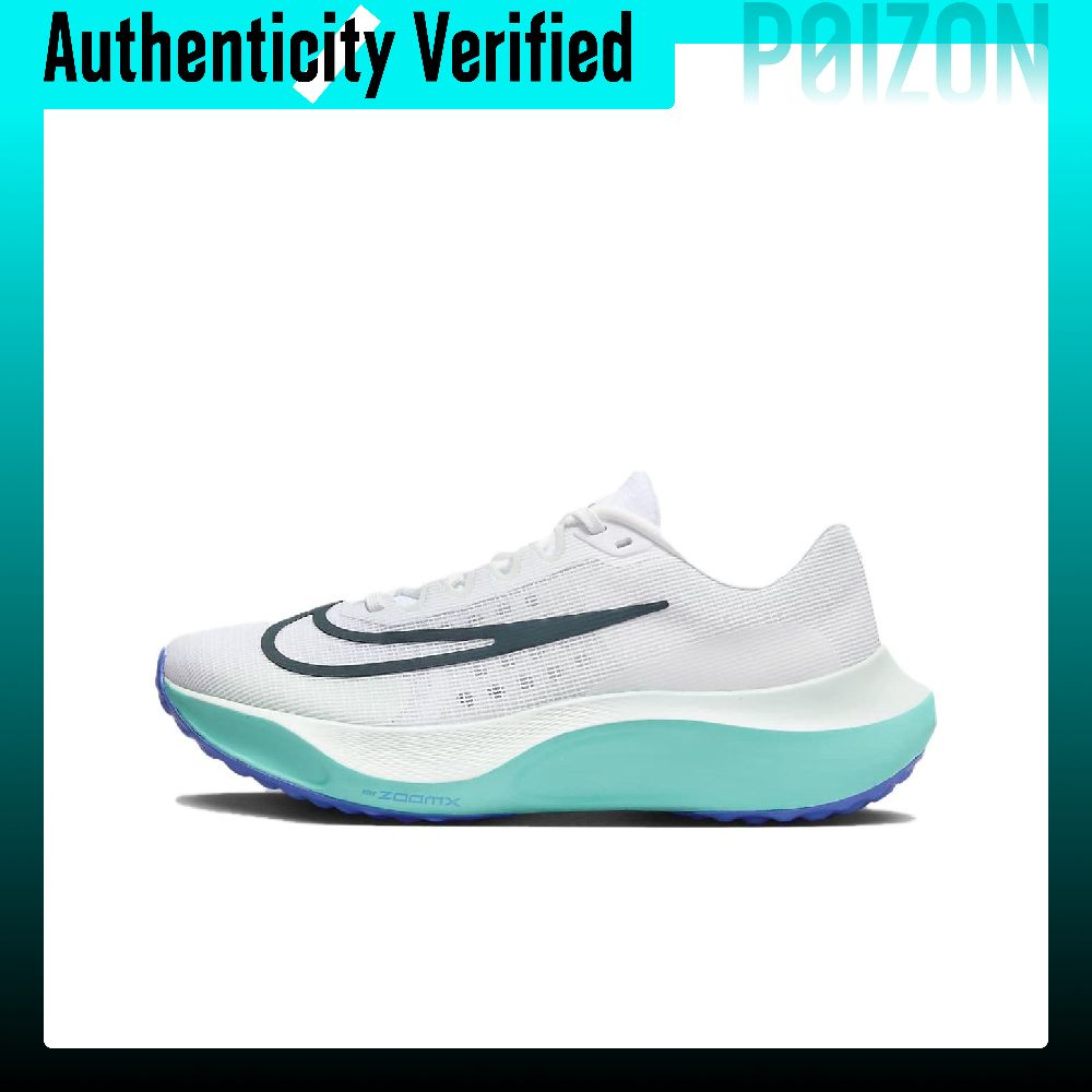 Nike Shoes Zoom Fly 5 - ナイキ ズームフライ 5。快適な履き心地のローカットランニングシューズ。男女兼用。ホワイト/ブルー。DM8968-302。
